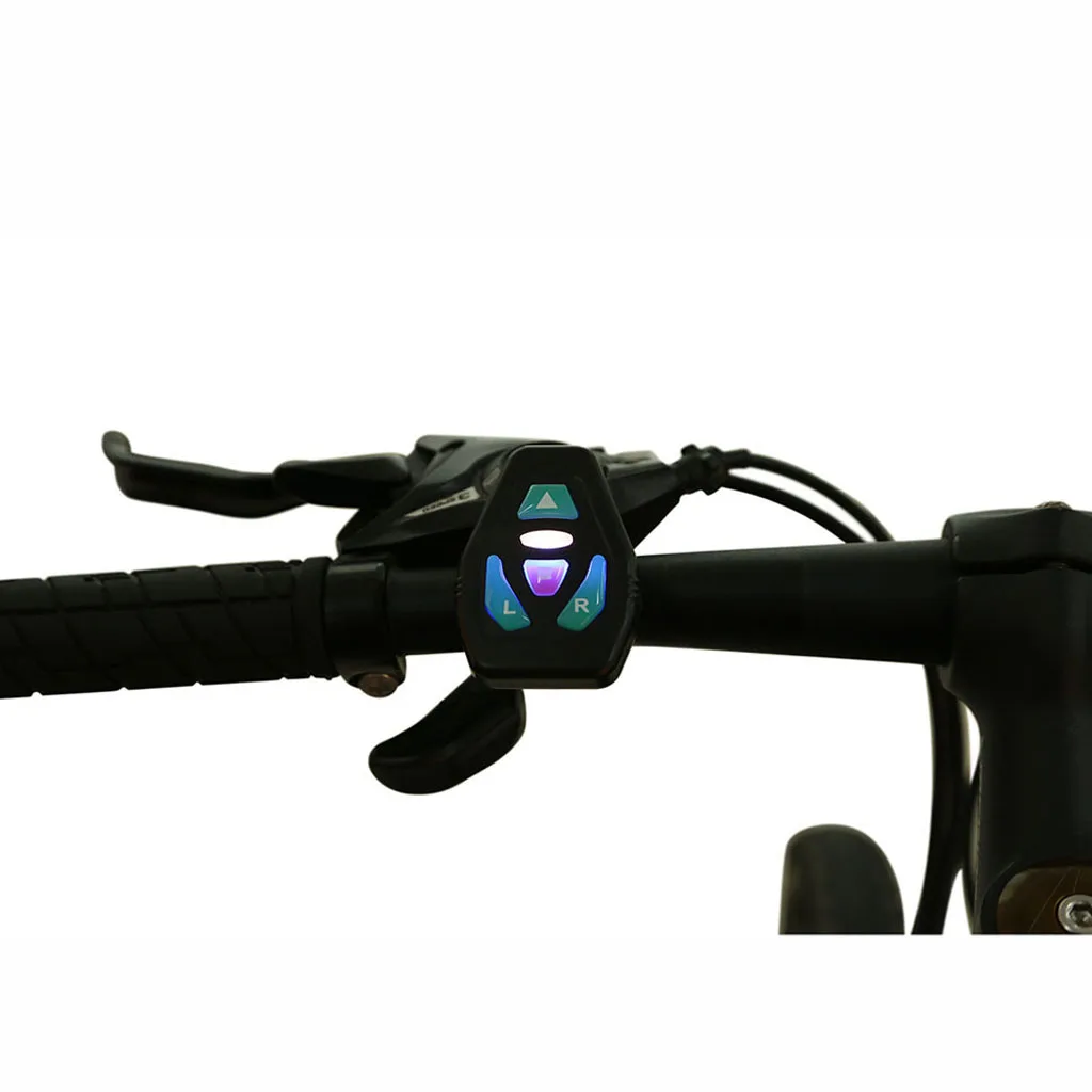 

Lightweight Remote Control LED Signal Light Backpack Reflective Turn Signal Outdoor Sport Safety Bag for Cycling Running Walking