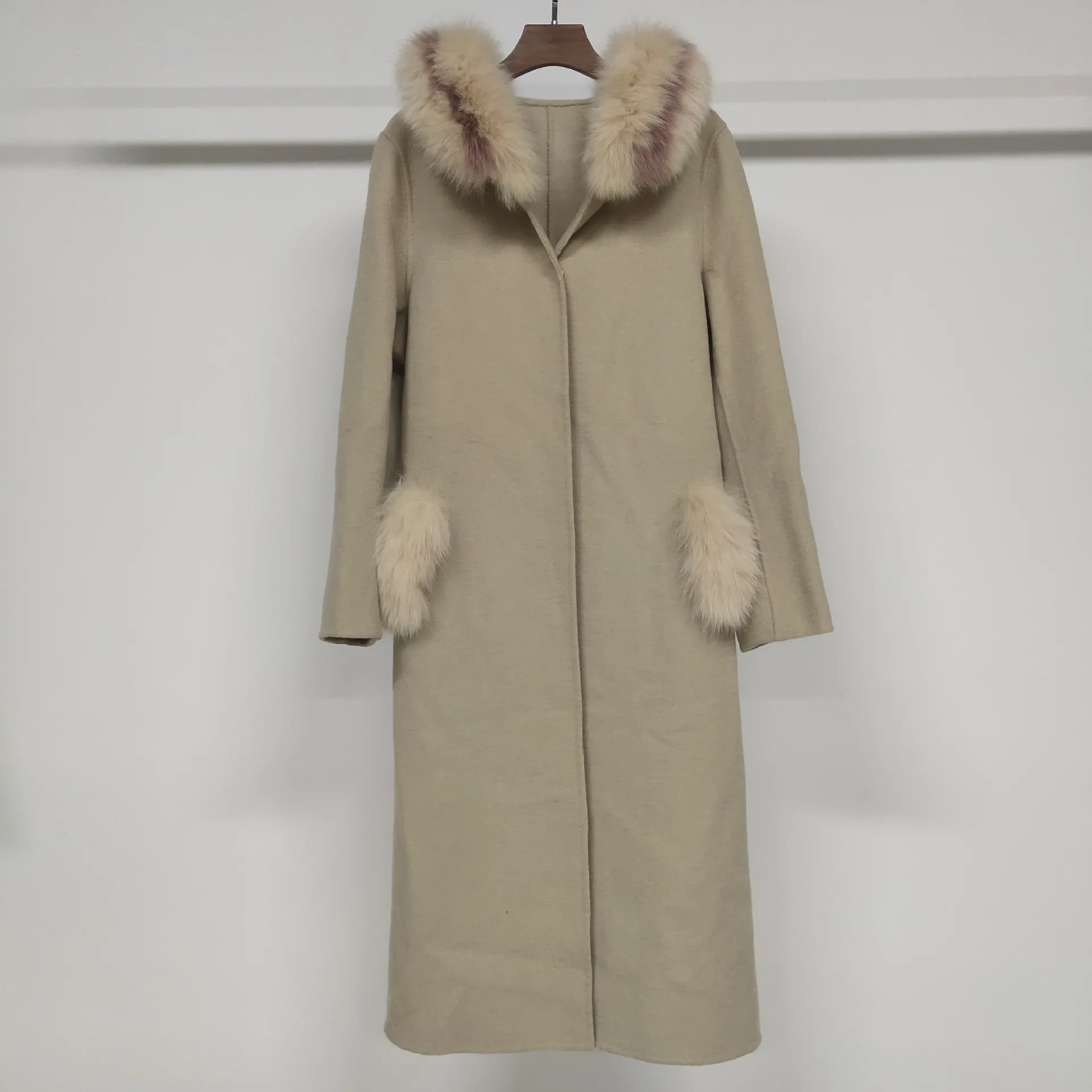 

High Quality Double-sided Cashmere Coat Real Fox Fur Collar Straight Loose Pocket Women Coat Long Autumn Winter Simple Long Coat