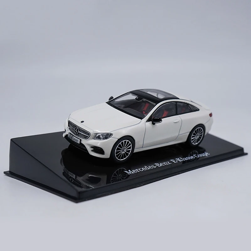 Pearl white 1:43 E300 E-KASE Coupe модель сплава автомобиля статические высокой моделирования металлические модельные автомобили с оригинальной коробкой - Цвет: Pearl white
