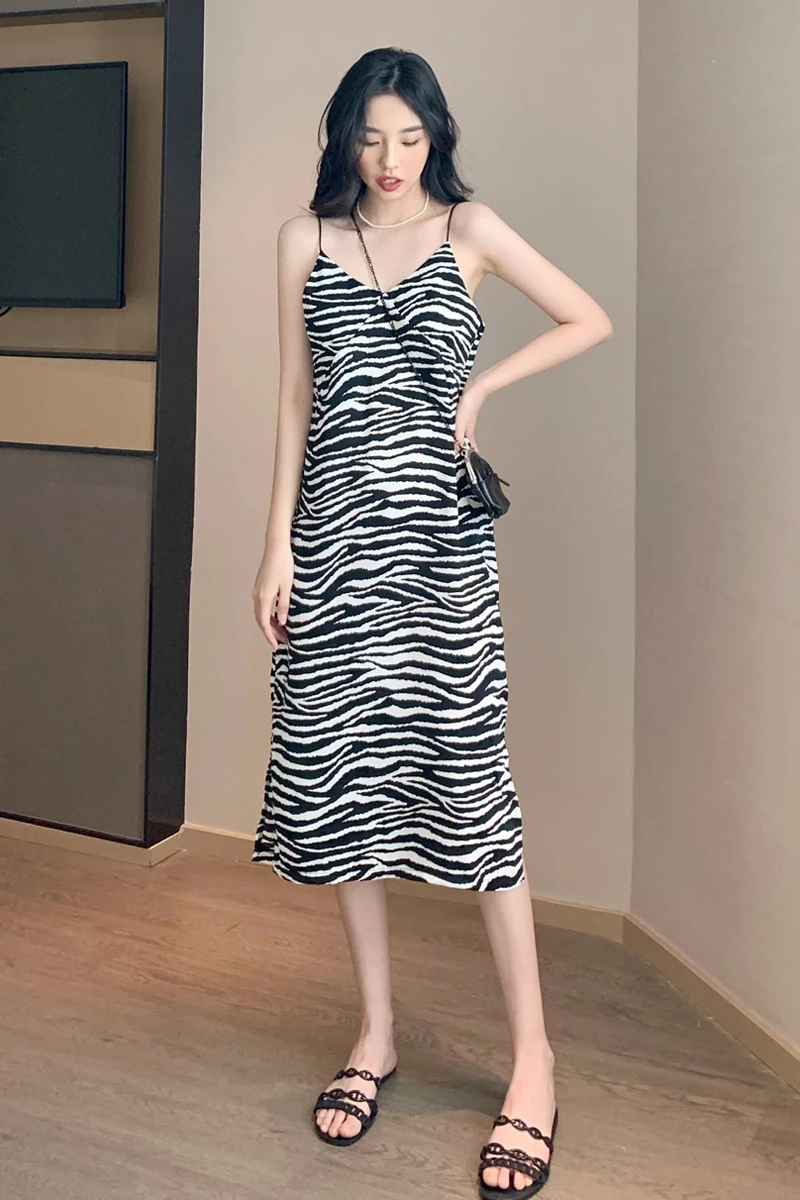 

COIGARSAM Sexy Women Long dress French Style Spaghetti Strap Dresses 36927