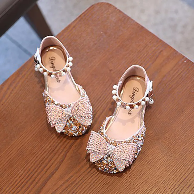 

Children Shoes 2021 Summer Girls Sandals Bowknot Crystal Pearl Princess Party Shoes Soft Bottom Comfortable Kids Beach Sandals