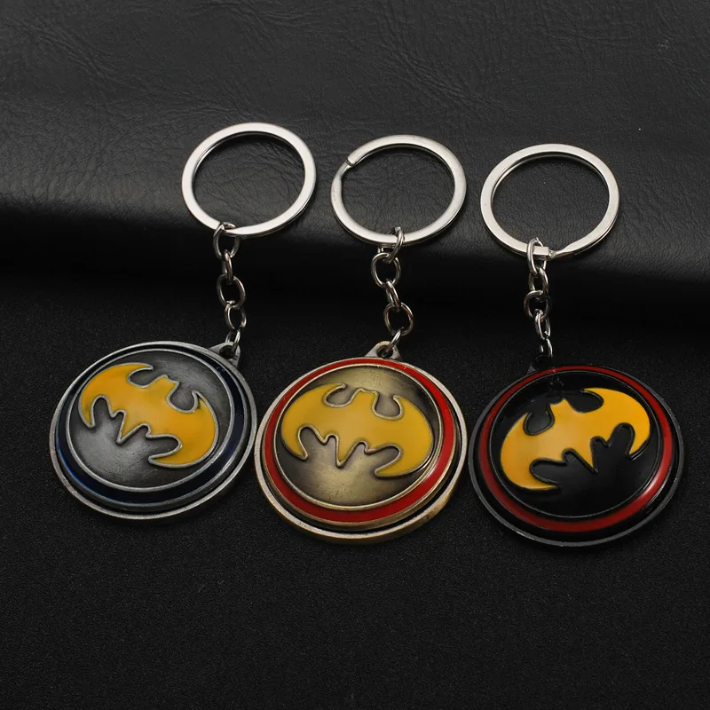 

DC Animation Figure Batman Bruce Wayne Superman Rotatable Metal Keychain Bag Key Ring Pendant Children's Toy Birthday Gifts