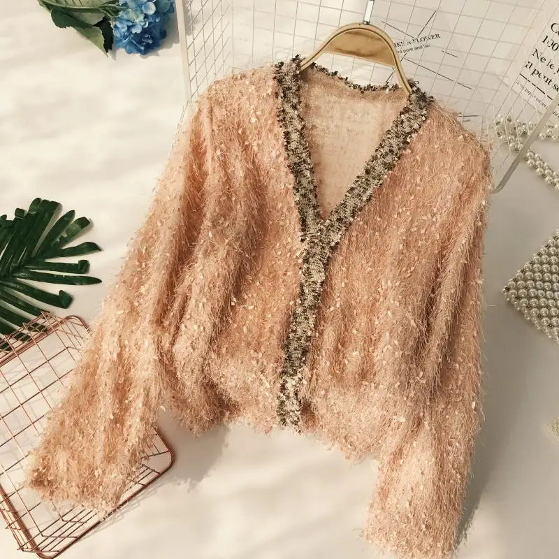 Пуловер женский трикотажный с золотыми кисточками и V-образным вырезом 2018 |