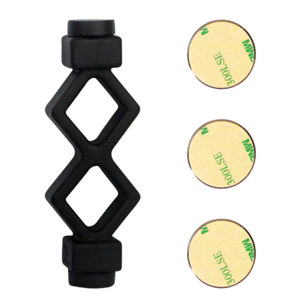 

Stopper for Front Load Washer Door Keeps Washer Well Ventilated to Prevent Odor