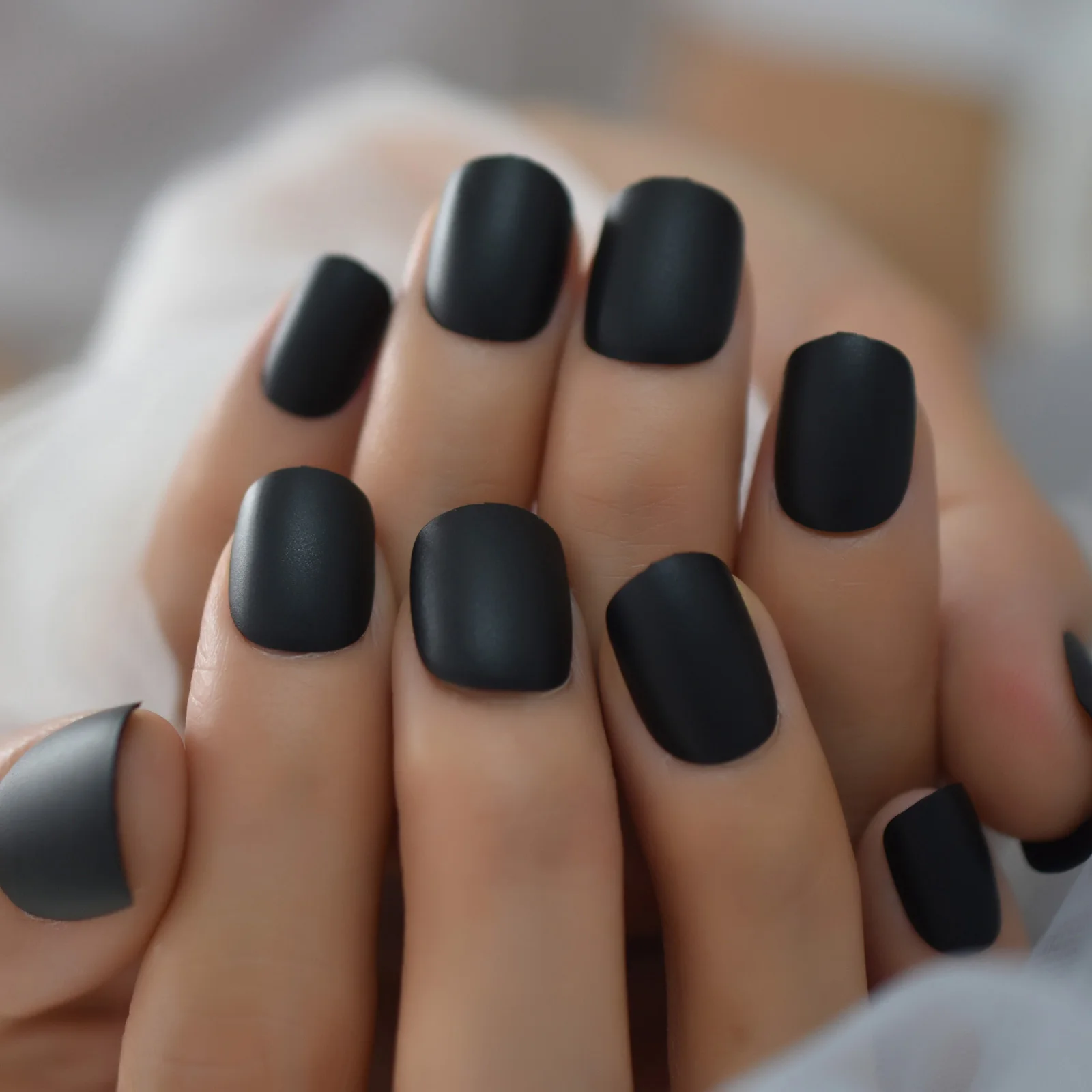 Накладные искусственные ногти Matte Black короткие пресс-он кругло-квадратной формы салон красоты ложные наконечники для домашней работы.