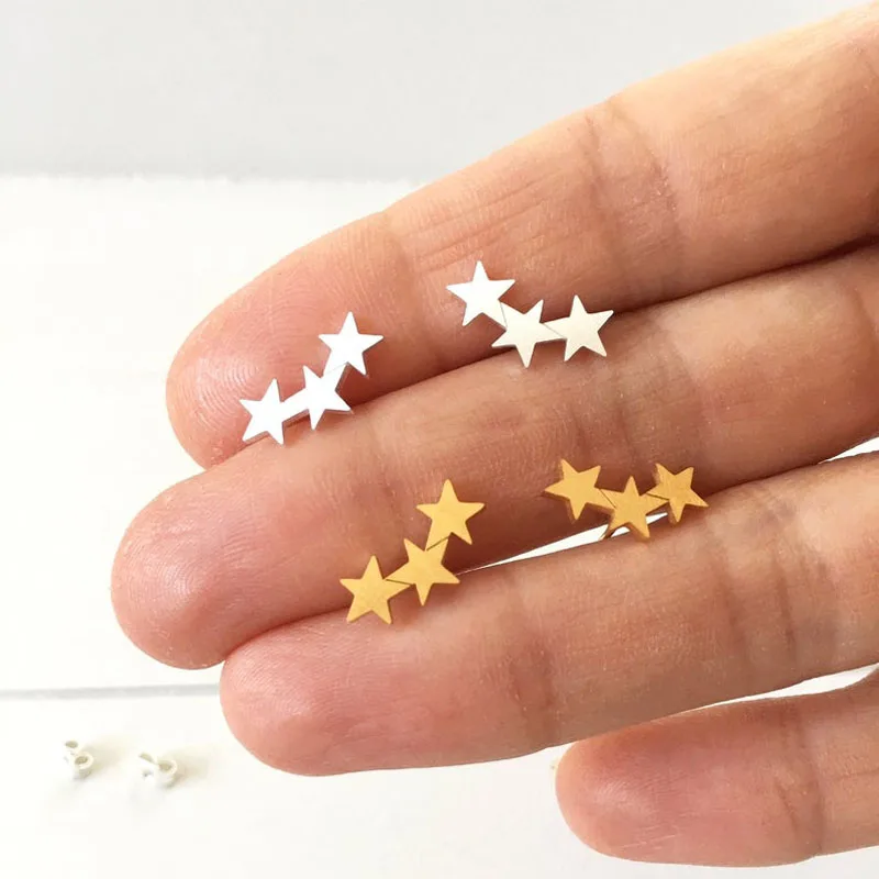 Великолепная сказка из нержавеющей стали три звезды серьгу цвета: золотистый