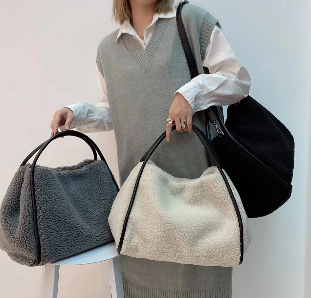 

Gray Womens Faux Fur Totes Fluffy Purse Fashion Winter Top Handle Bags Large Designer Square Shoulder Bag