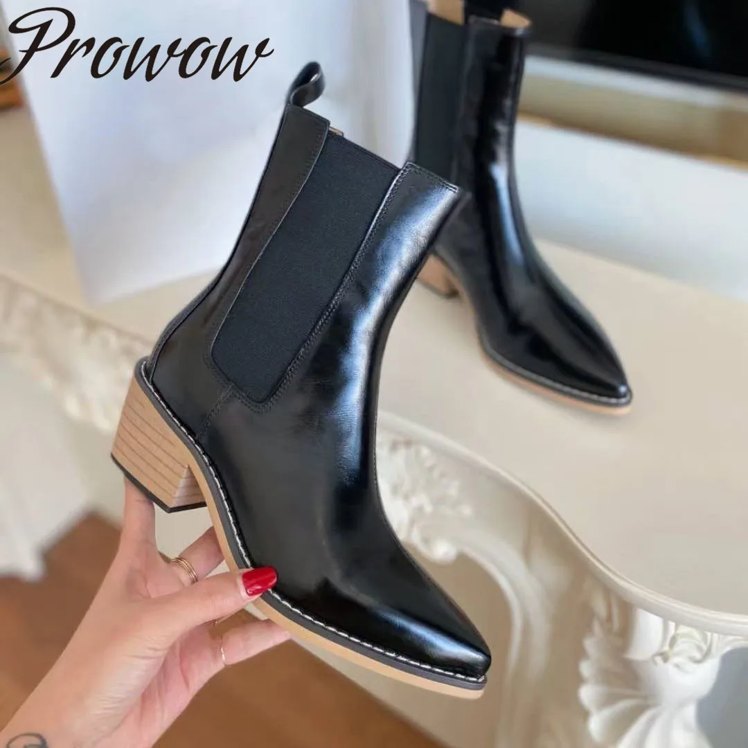 Женские ботильоны из лакированной кожи с острым носком на низком каблуке|Сапоги