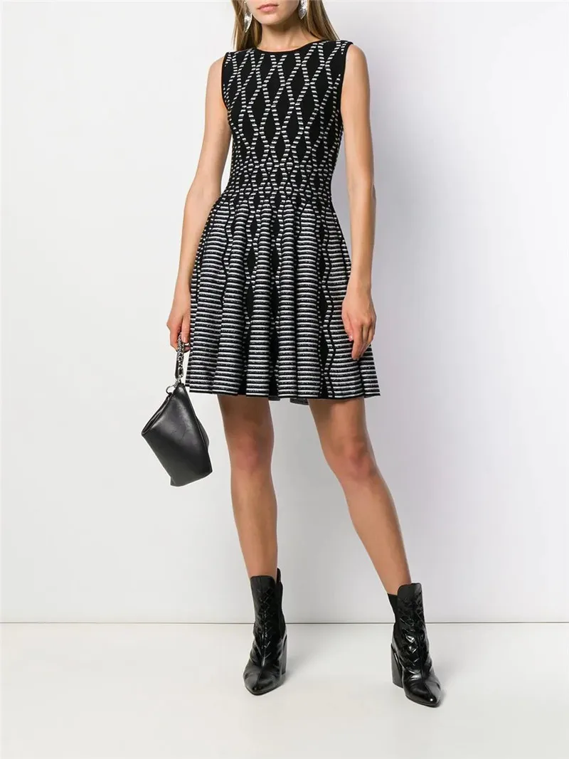 

Top Quality Sleeveless Round Neck A Line Jacquard Black Bandage Celebrity Women Dress Evening Party Dress