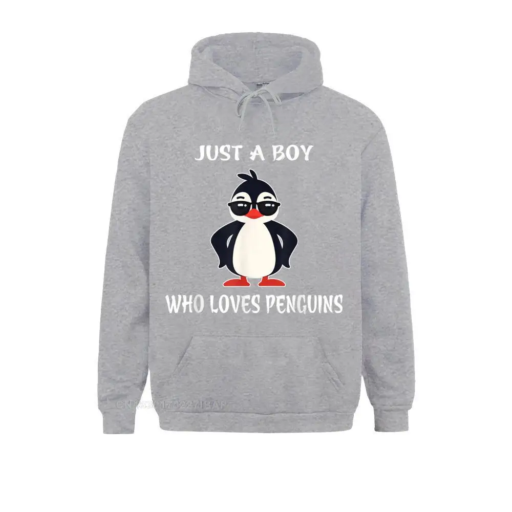 Свитшот с длинным рукавом и капюшоном в европейском стиле