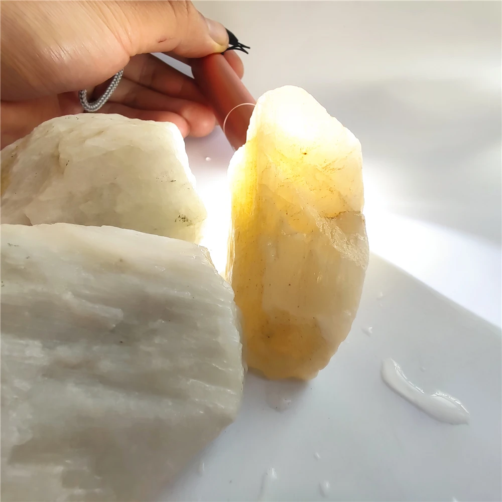 

Лабрадорит камень Редкие Природные белый лунный камень упал камень горного хрусталя камень, реики Исцеление образца шероховатый сырой кол...