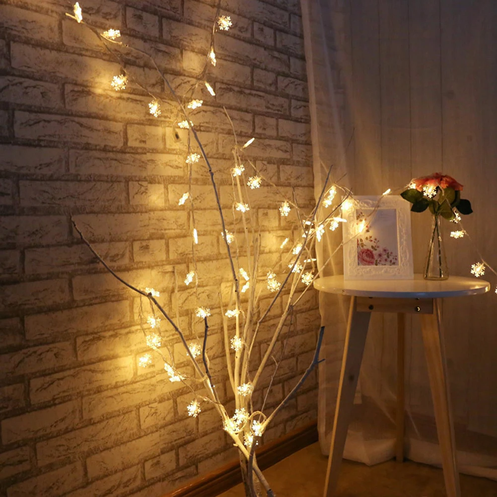 

Xmas Party Home Holiday Decoration 20LED Snowflake Fairy Light String Christmas Garden Yard Festival Decor Lamp 3 Meters