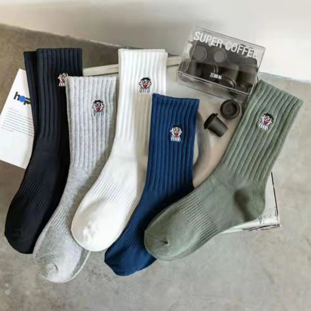 

Длинные высокие вязаные носки для мужчин и женщин, мужские Мультяшные носки, спортивные носки для скейтборда, скейтборда, носки с вышивкой