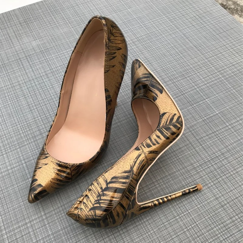 Женские туфли на высоком каблуке из лакированной кожи высокого качества