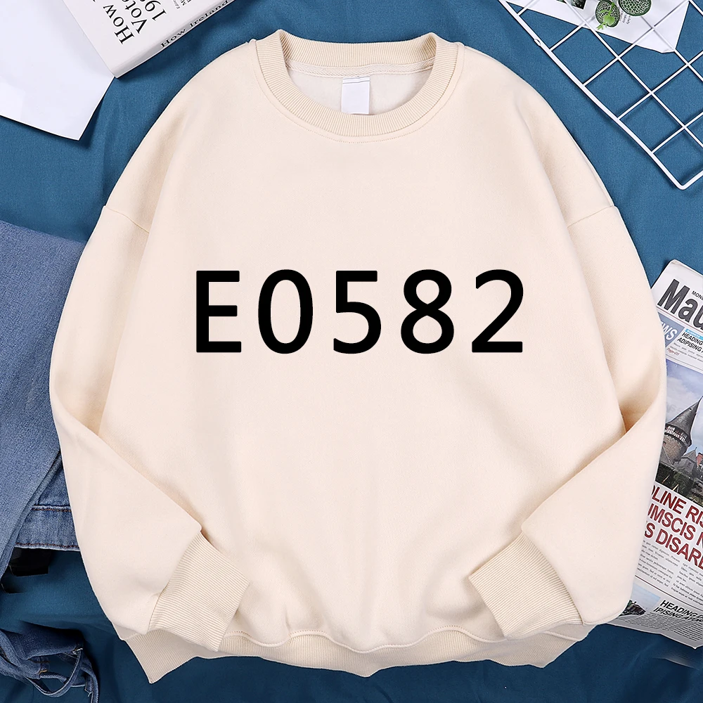 

E0582