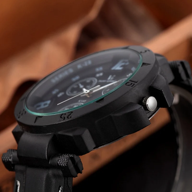 Оптовая продажа модные повседневные мужские кварцевые часы популярные с большим