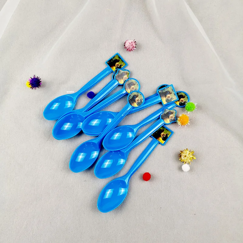 10pcs spoon Красота и чудовище тема Дети сувениры украшения день рождения тарелки скатерть чашка соломинки флаг нож вилка ложка душ ребенка - Цвет: 10pcs spoon