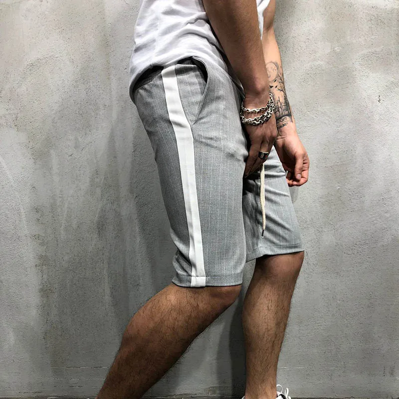 Мужские спортивные шорты FIF66 облегающие дышащие в полоску со средней талией для