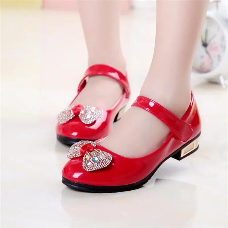 Туфли из лакированной кожи для девочек обувь принцессы на каблуке девушек с
