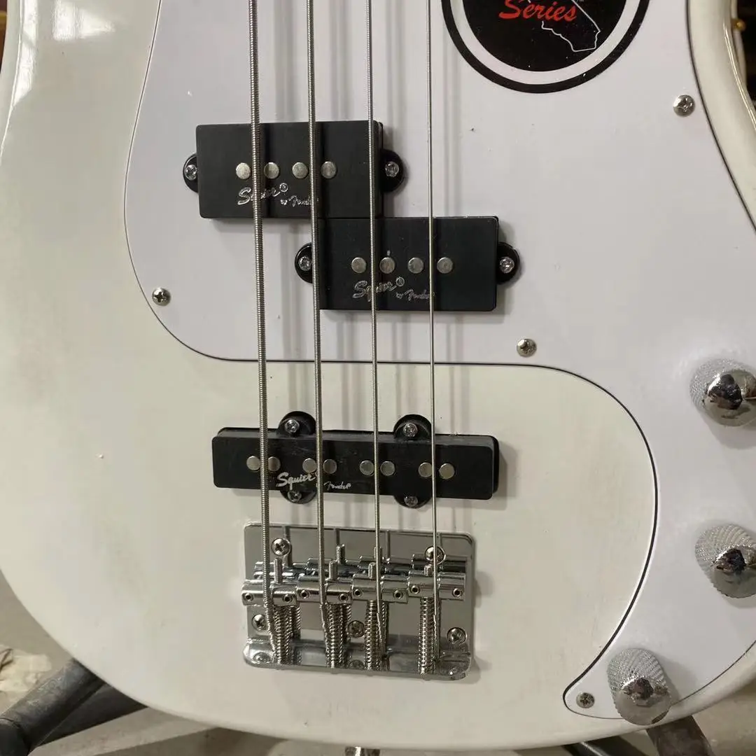 

P-Bess Electric Guitar White Color Basswood Body Free Shipping