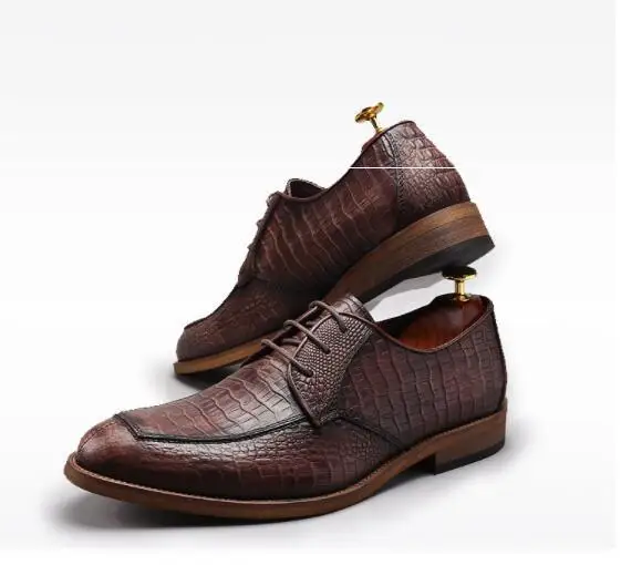 2 цвета Новинка Мужские модельные туфли с узором крокодиловая кожа модные