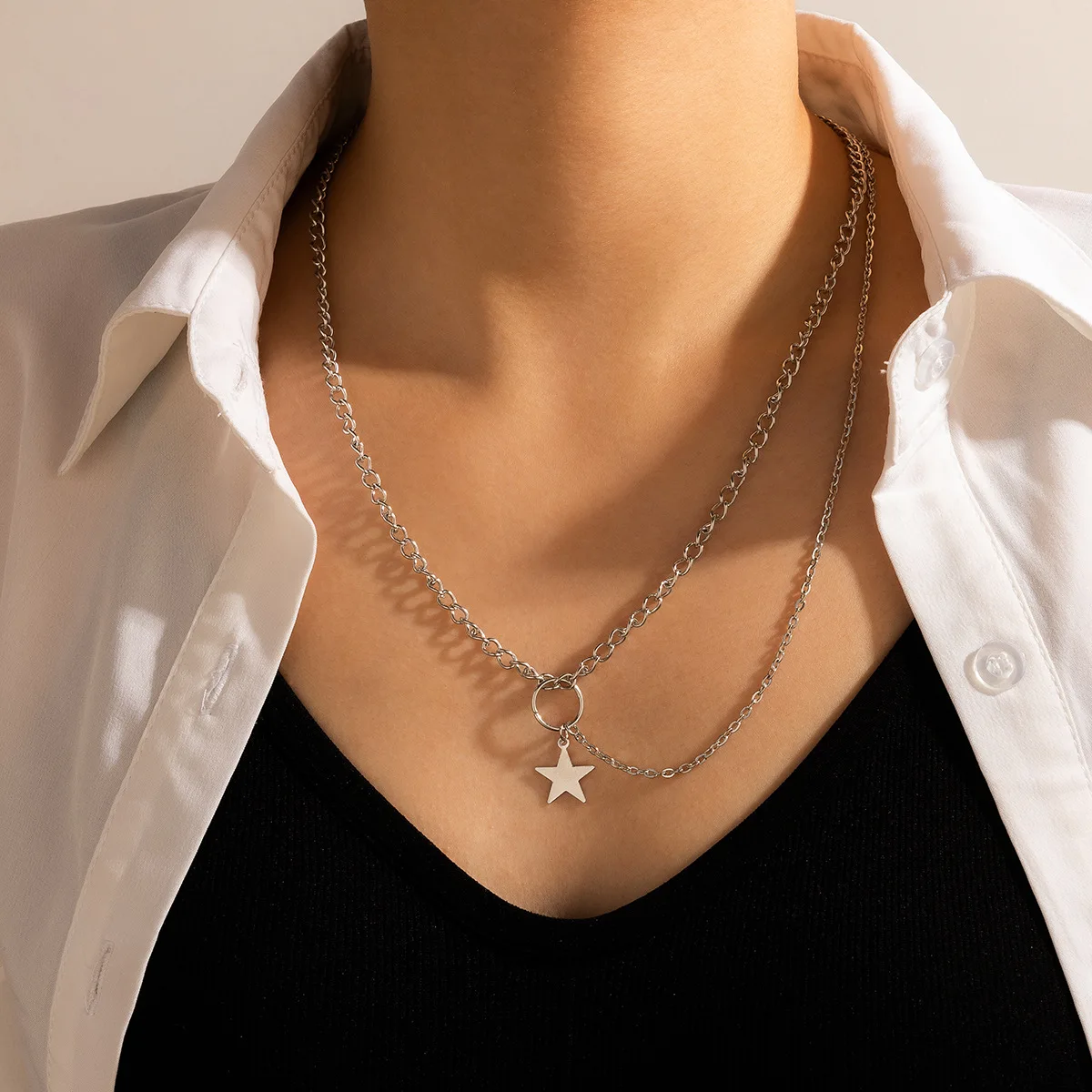 

Silver Fashion Geometric Pendant Chain Necklaces for Women Alloy Star Tassel Charm Single Layer Choker Necklace Christmas Gift