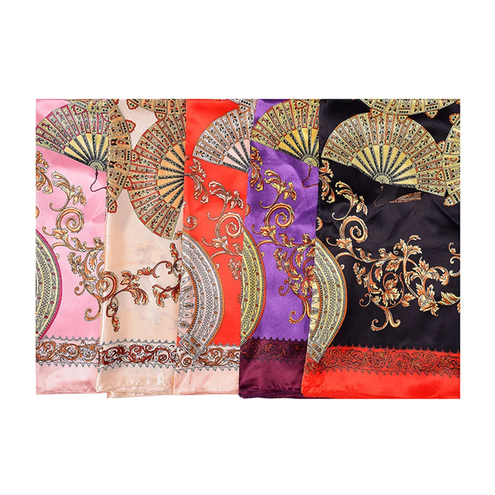 Женский шарф с принтом в горошек 90x90 см |