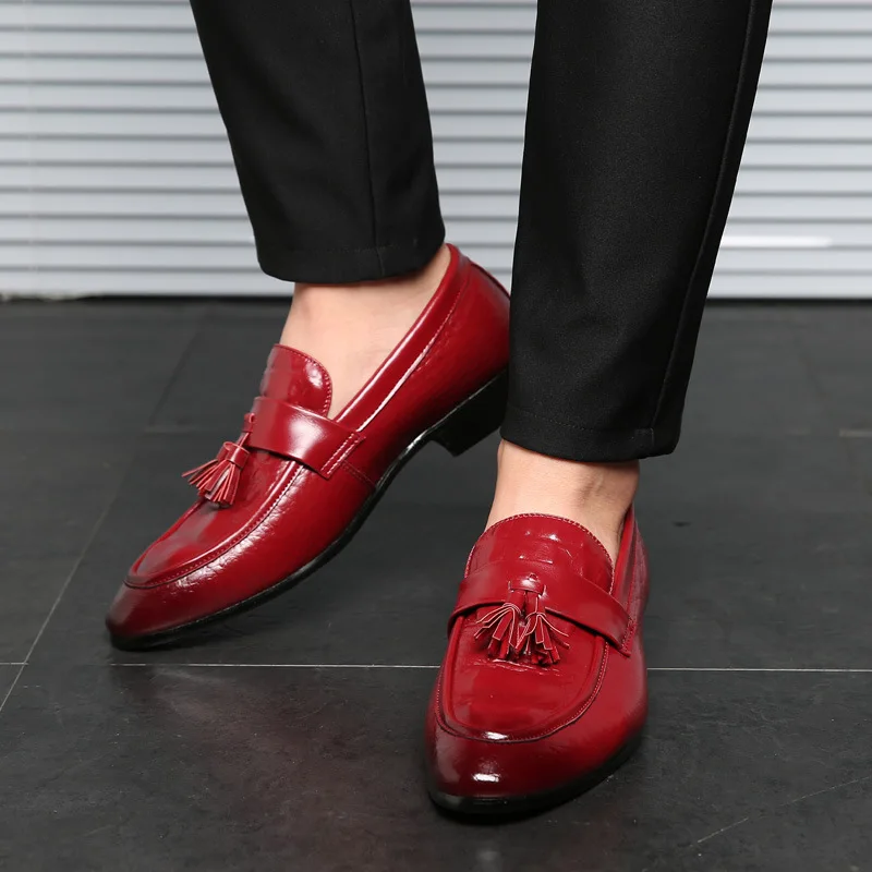 

Plus Size 38-48 Men Pointed Toe Formal Loafers Slip On Crocodile Design Luxury Italian Brand Men Business Tassel Shoes