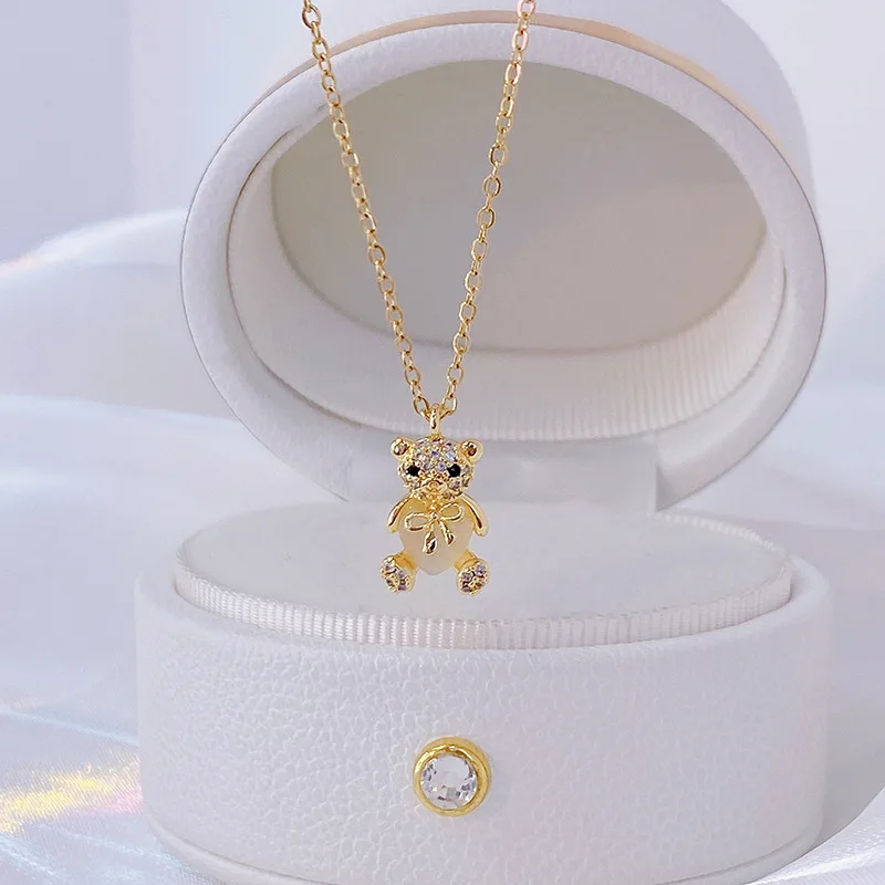 

2021 New Vitality Girl Soft Cute Gentle Love Bear Opal Bow Clavicle Chain Design Sense Versatile Women Necklace Christmas Gift