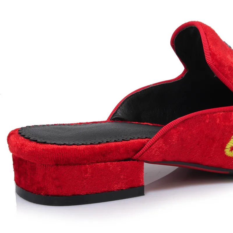 

Ladies Low Heels Embroidery Flock Shoes Woman Summer Spring Suede Pointed Toe Mules Womens Plus Size Casual Pumps 2018