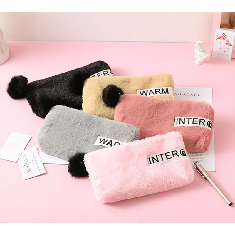 

Fashion Plush Lady Cosmetic Bag Highend Zipper Travel Makeup Pouch With Fur Ball Toiletry Kit