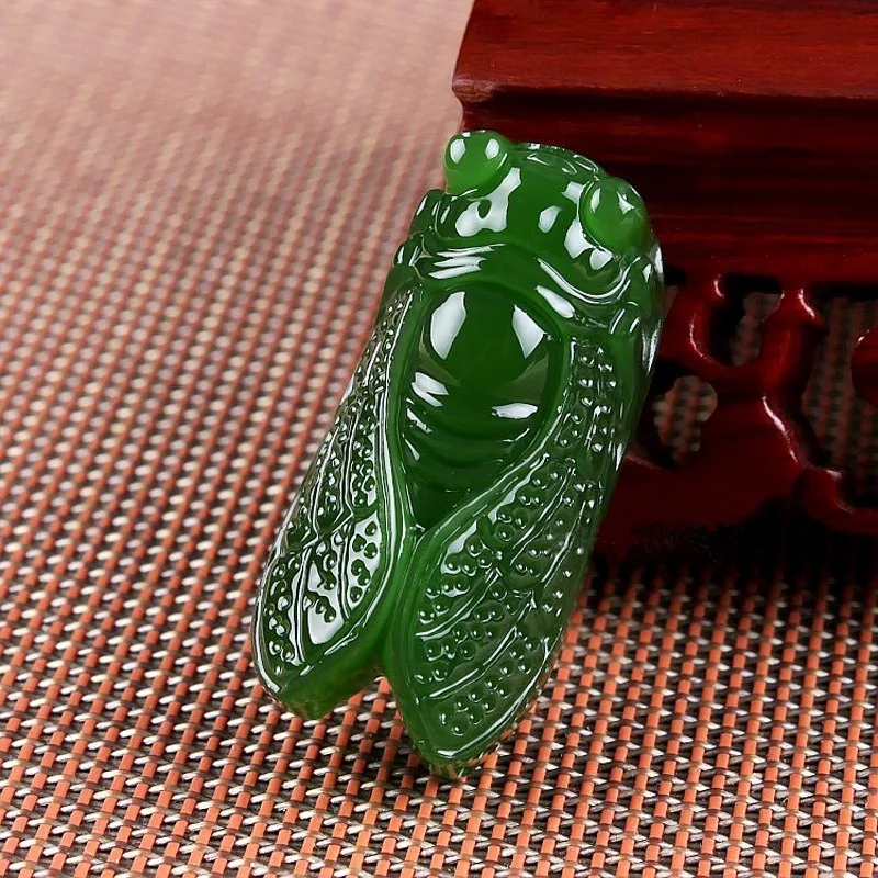 Натуральный зеленый нефрит Cicada кулон ожерелье Китайский ручной резной Шарм