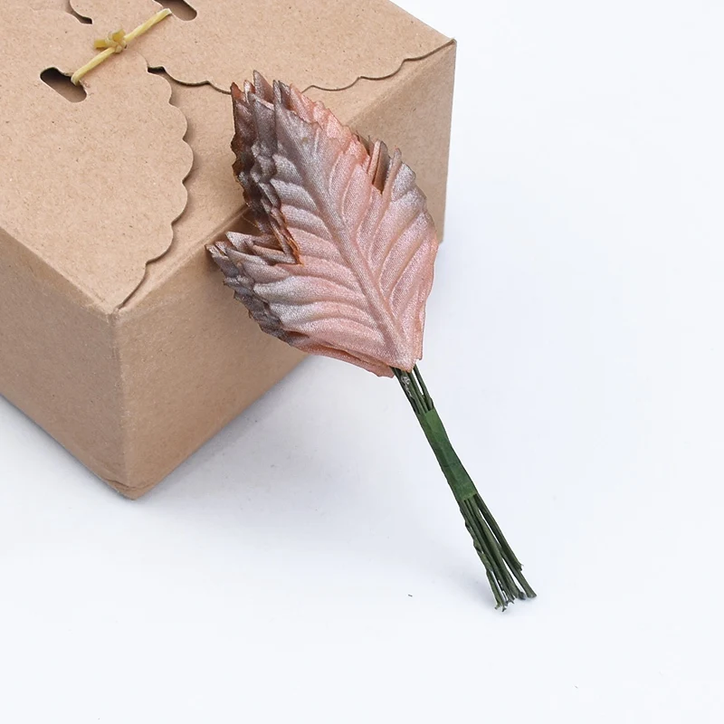 12 шт. рождественские украшения для дома гирлянда Скрапбукинг flowe настенная свадебная брошь коробка для конфет искусственные растения рождественские листья - Цвет: 1