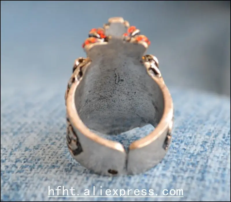 

Retro Crown Lion King Ring, Tin Alloy Silver-plated Hand Jewelry, Men's Ring Size can be slightly adjusted