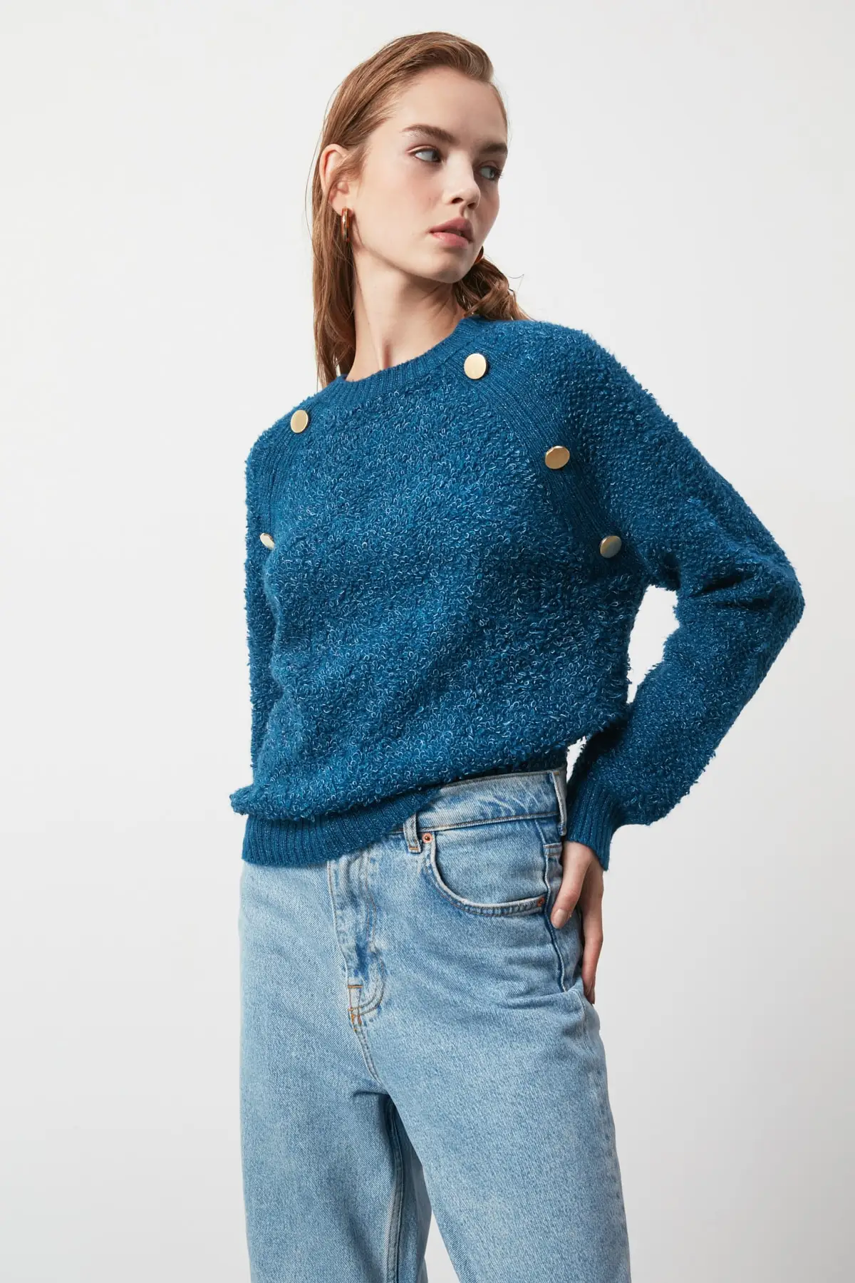 

Trendyol Button Detail Knitwear Sweater TWOAW21KZ1081