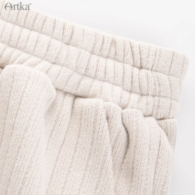 ARTKA 2020 Winter New Women Pants Casual Loose Soft Knitted Long Pants Elastic Waist Knitted Jogger Baggy Trousers KA22006D