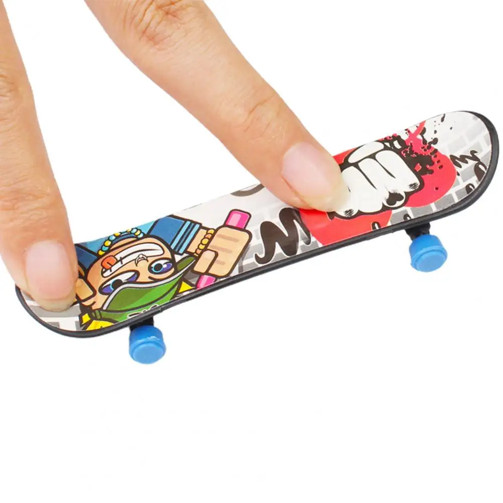 

5Pcs Fingerboard Smooth Sturdy Plastic Finger Skate Scooter for Gift