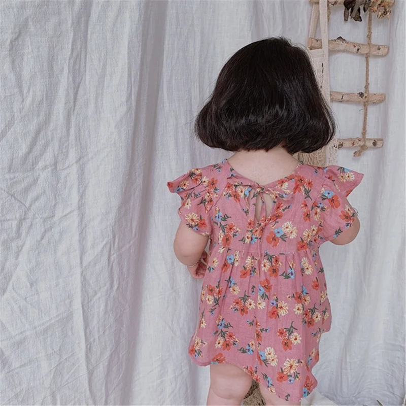 

2 Pcs Infant Baby Girls Clothing Set Summer Flying Sleeves Tops Shirts + Bloomer Floral Newborn Baby Girls Clothes Outfits