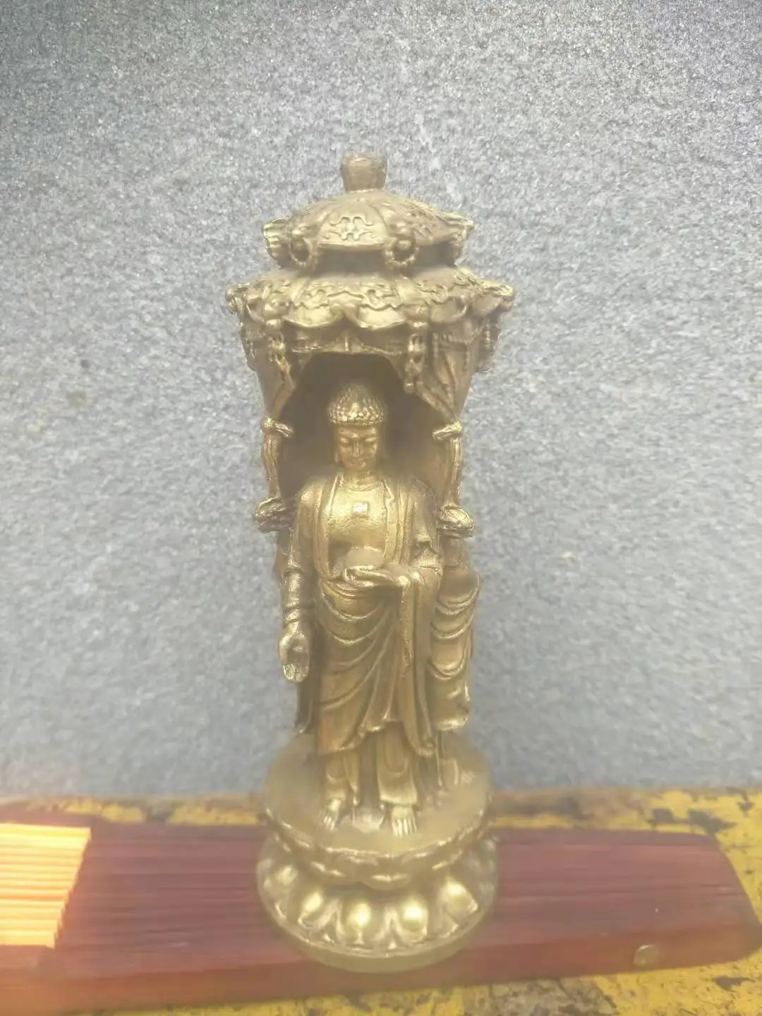 

Rare Old Qing Dynasty(810-927) copper Western Three Sage Guanyin Statue, Three Guanyin in One Body