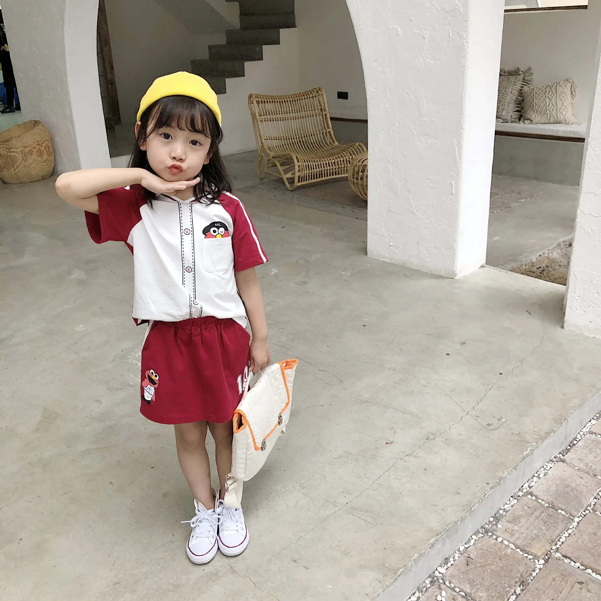 Tonytaobaby Весна и лето новый стиль спортивный комплект с короткими рукавами детский