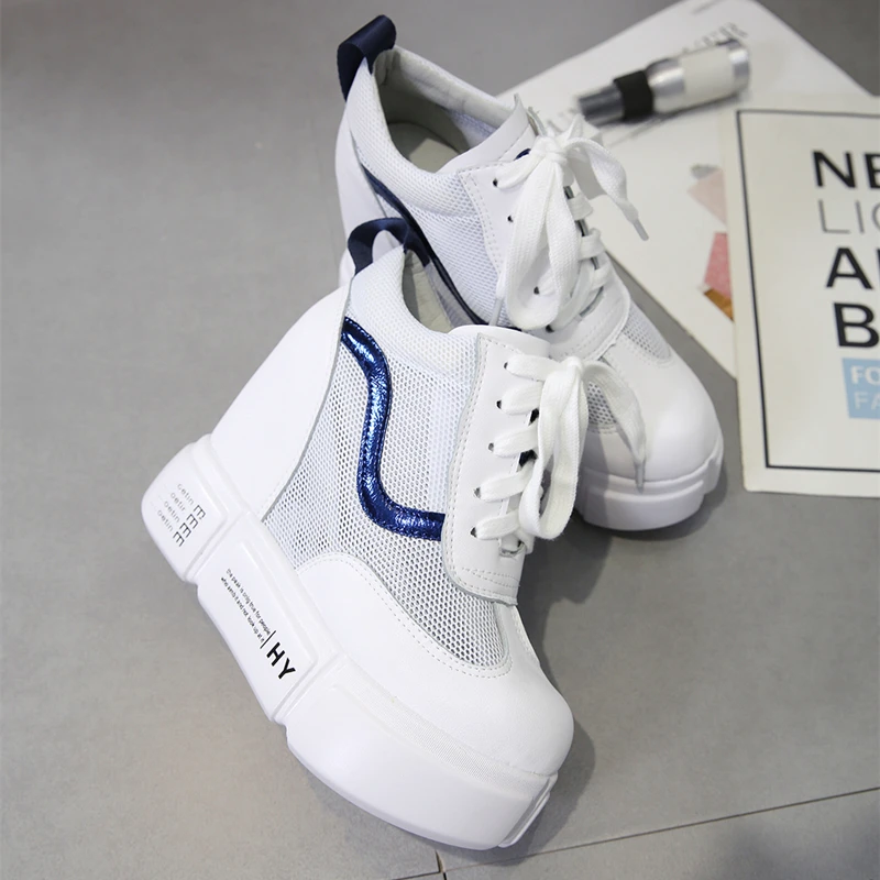 

2021 new summer white shoes thick-soled mesh breathable casual sports running shoes increase in the old women's shoes