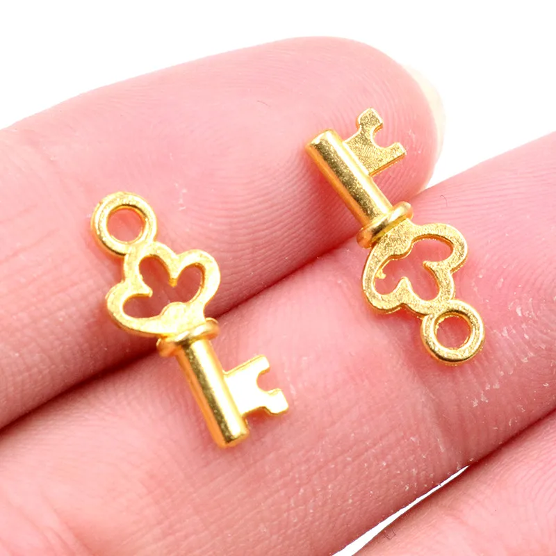

17x7mm 50pcs Antique Bronze Gold Silver Plated Key Handmade Charms Pendant DIY for Bracelet Necklace Jewelry Making
