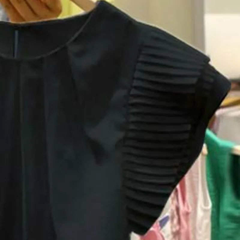 

YOCALOR Solid White Black Women Blouse O-neck Short Sleeve blusas Pleated Female Tops Korean Fahion Loose Casual Shirts 67747