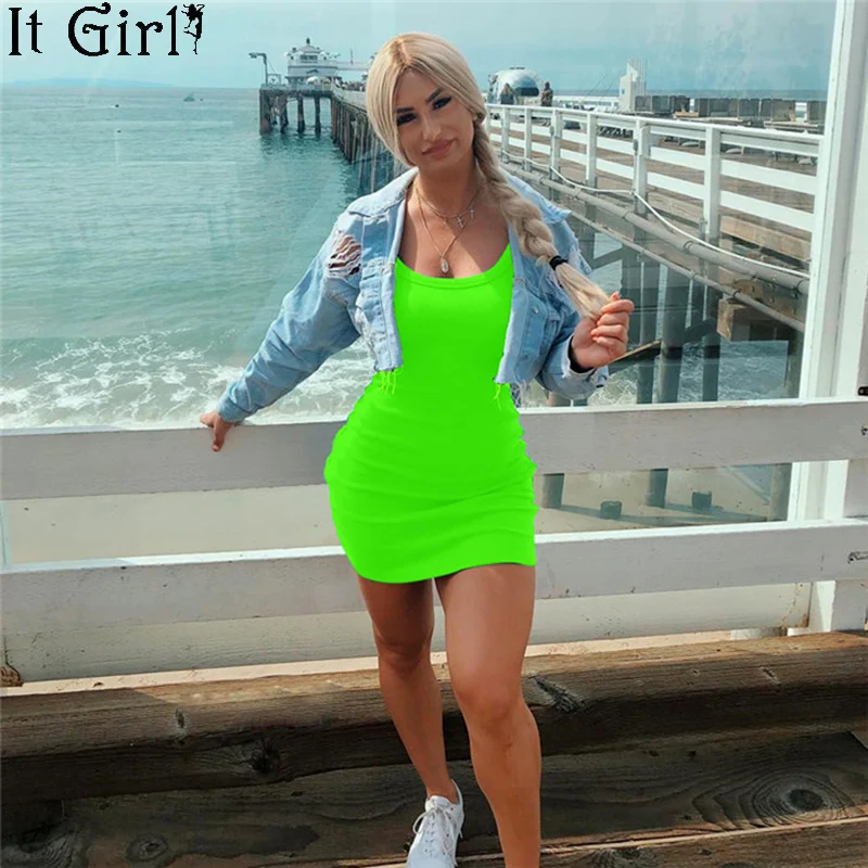 Неоново зеленое трикотажное платье в рубчик для фитнеса лето 2019 Повседневная