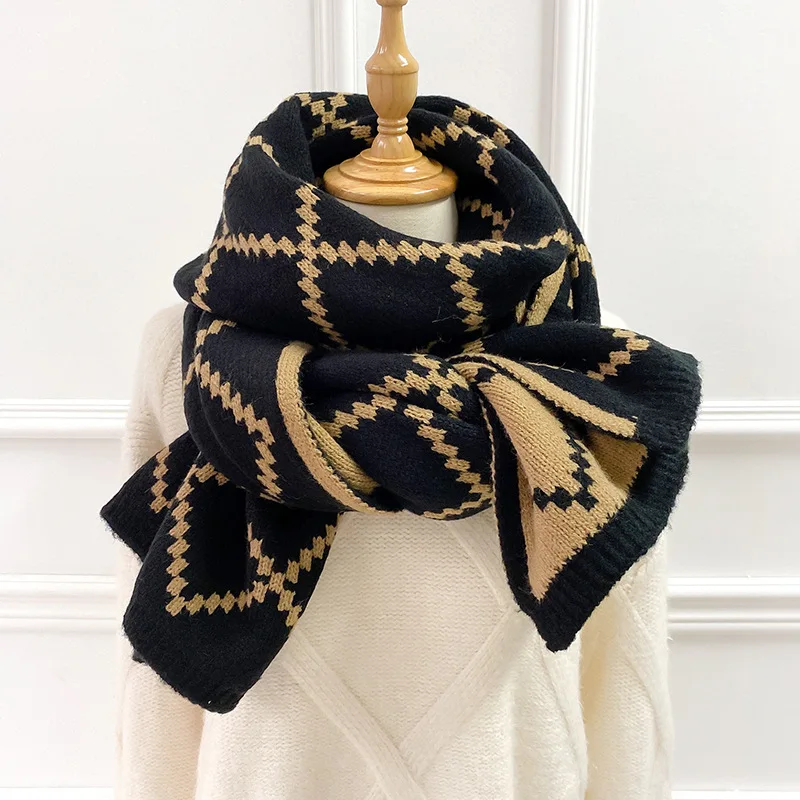 

2020 Korea autumn and winter new diamond lattice double-sided scarf female warm student knitting wool scarf long thick