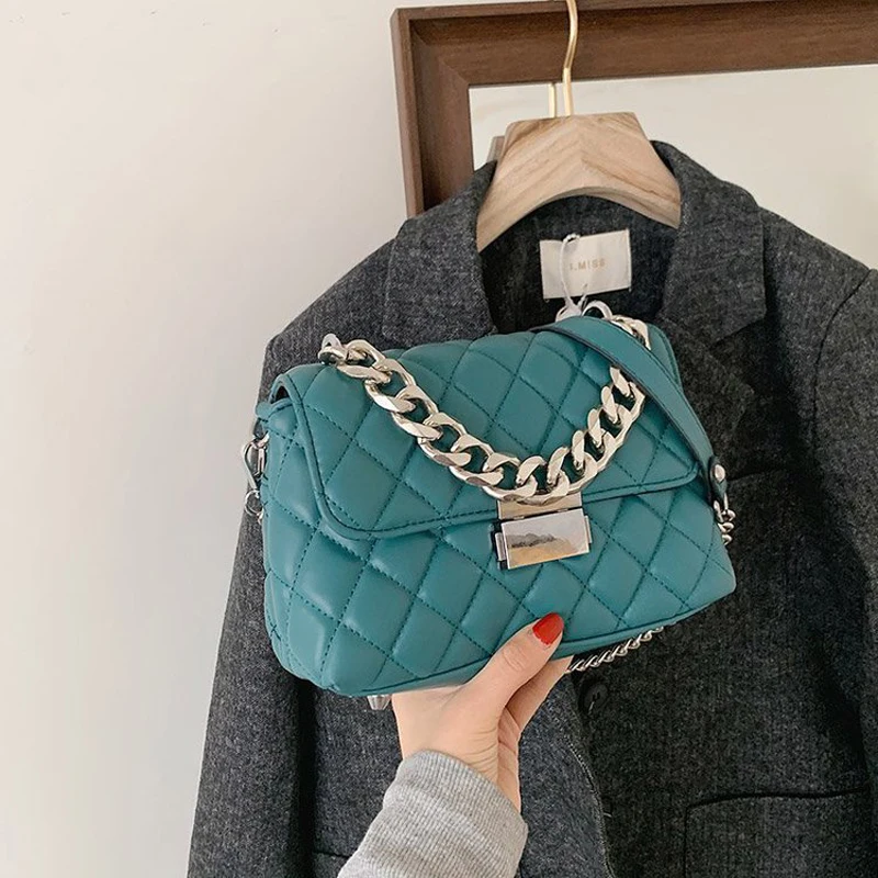 

Brand Designer Lady Bag Silver Chain Small Flap Messenger Bag 2021 Winter Handbag High Quality Pu Leather One Shoulder Wallet