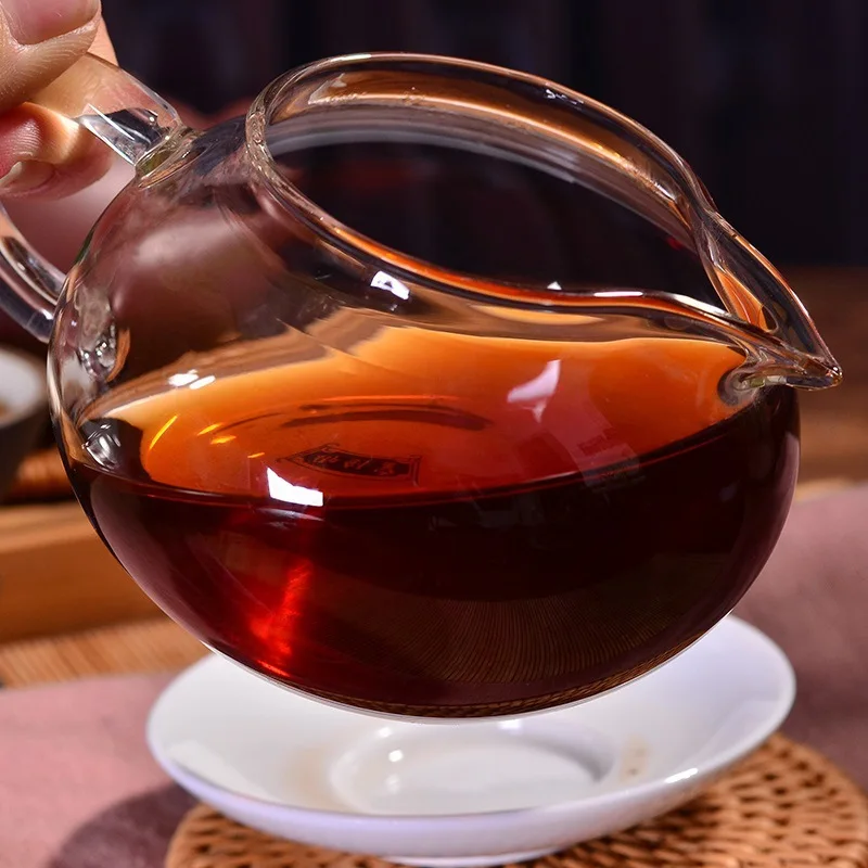 Yunnan Pu'er чай зрелый Menghai семь семян торт 357 г весенний ферментированные золотые