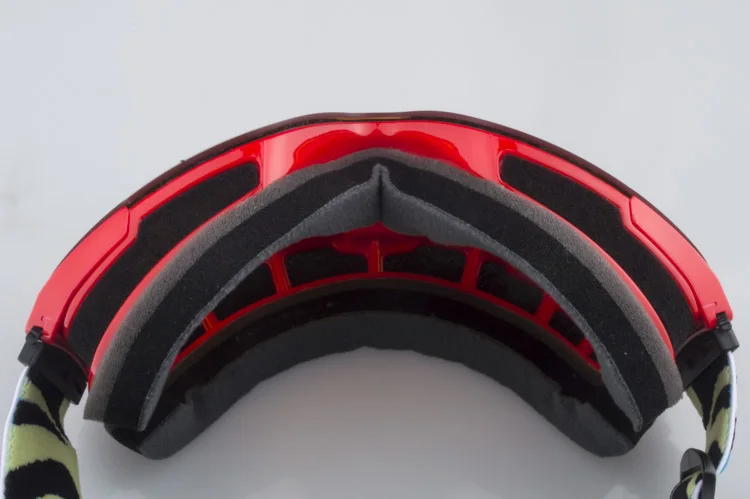 Лыжные очки зимние снежные спортивные сноубордические с анти противотуманной