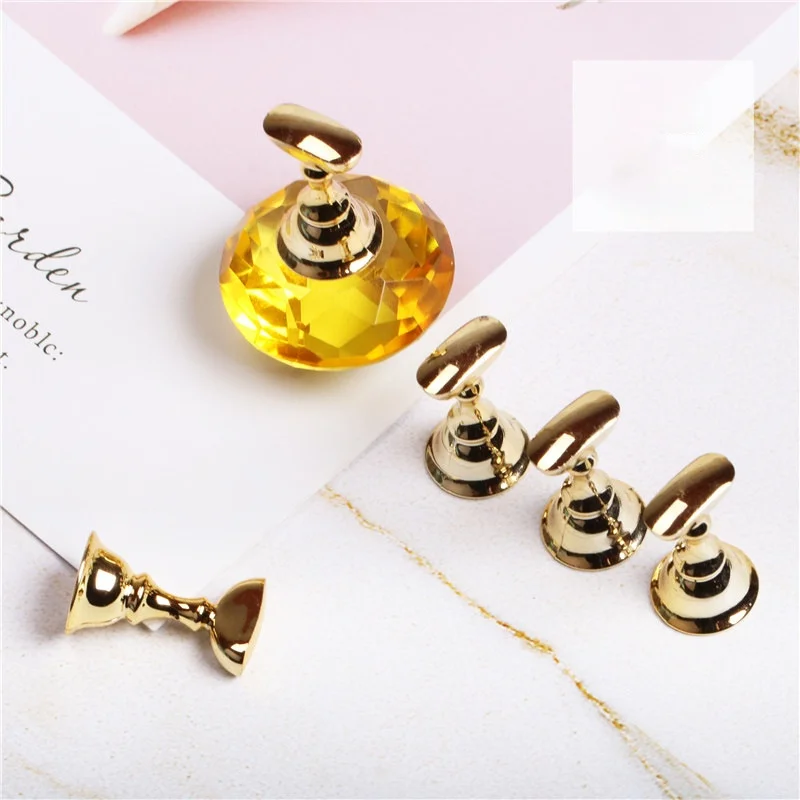 

Alloy Crystal Nail Art Practice Display Stand Checkerboard Fake Nail Stand UV Gel Nail Polishes