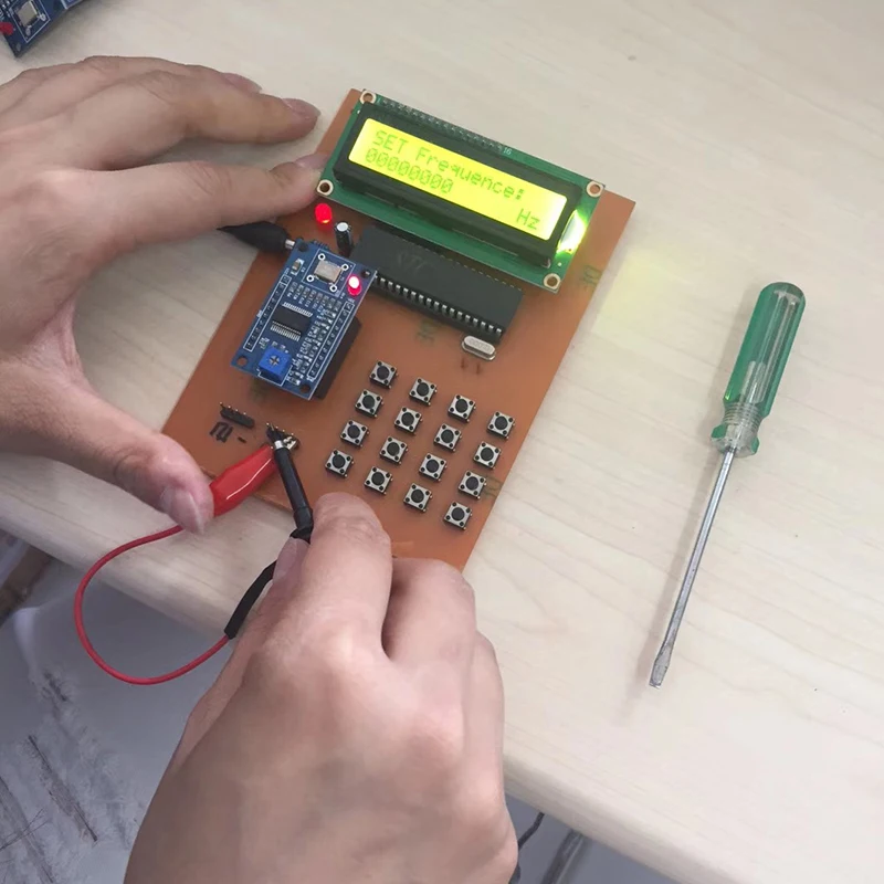 AD9850 DDS Signal Generator Module 0-40MHz 2 Sine Wave And Square Low-pass Filter Crystal Oscillator Test Equipment Board | Инструменты